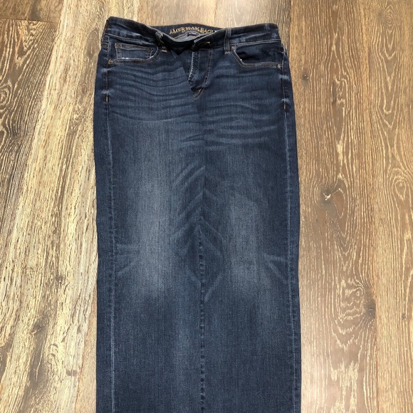 Dark Blue American Eagle Jeans - Picture 1 of 2